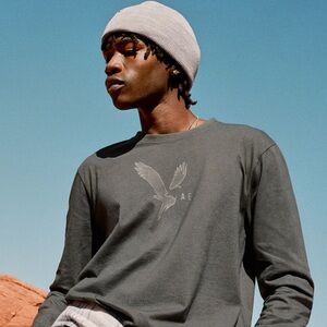 American Eagle Outfitters Men's Long Sleeve logo Shirt NWT